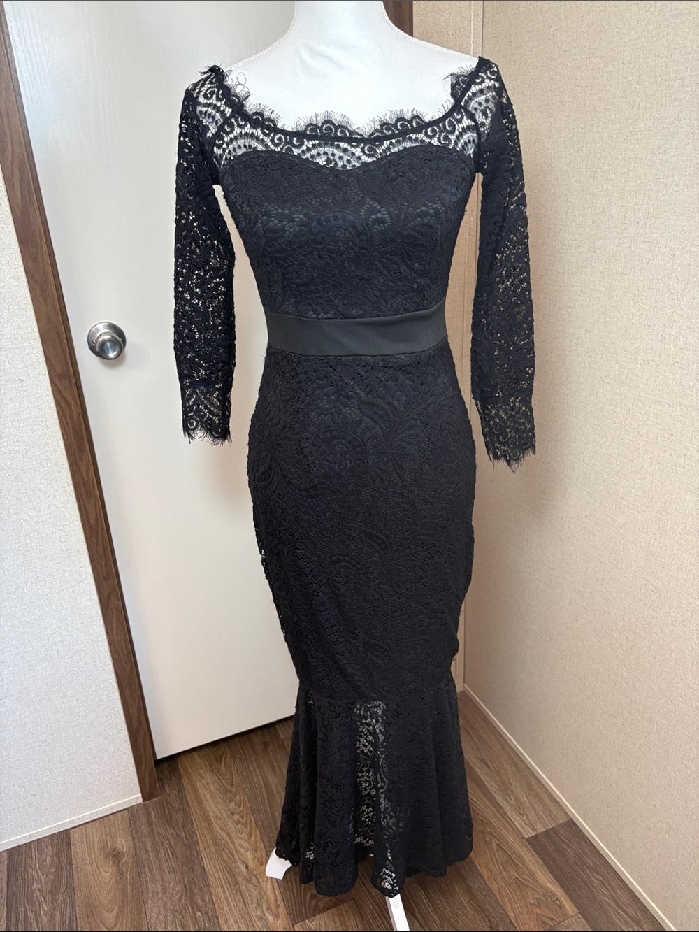 Black Lace Mermaid Maxi Dress Small Off Shoulder Formal Gothic Dark Feminine